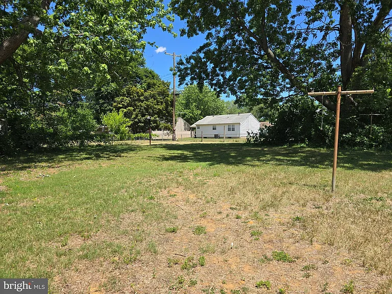 11 Glenwood Dr — Photo 46