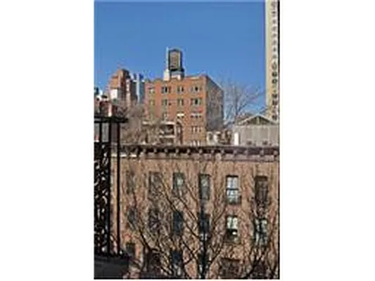 Rented by Douglas Elliman | media 23