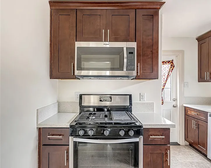 1515 E Walnut Way — Photo 13