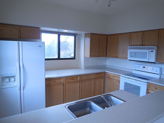 3rd image of 13815 Serenity Hills Ct SE