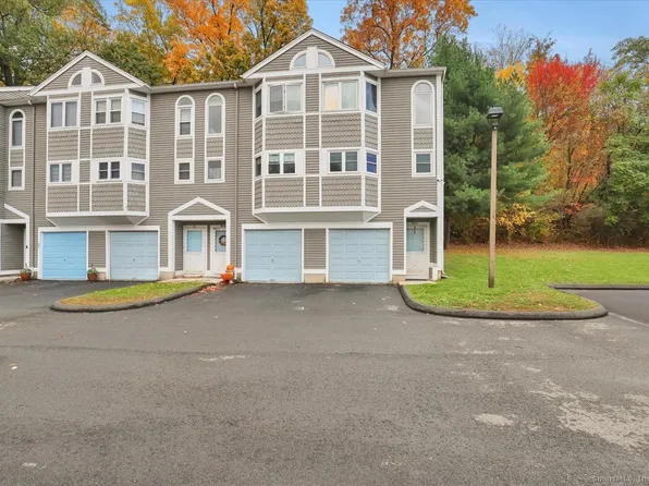 1655 North Colony Road #12, Meriden, CT 06450