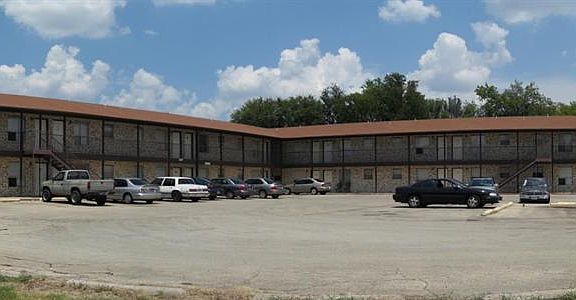 2nd image of 3107 Atkinson Ave APT 201