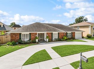 7400 Ashborne Dr, Harahan, LA 70123