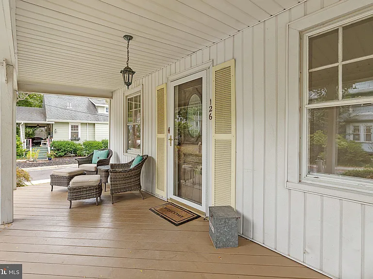 126 Estaugh Ave — Photo 3