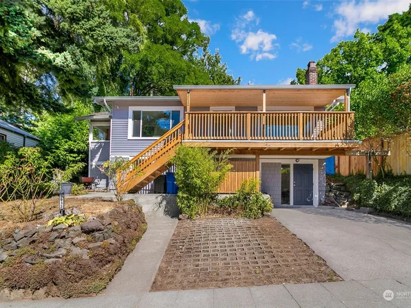 3032 11th Avenue W, Seattle, WA 98119