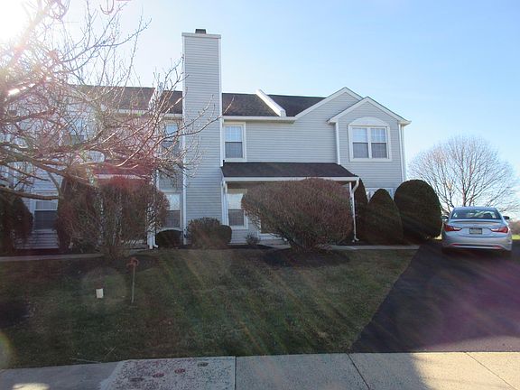2nd image of 43 Stockton Ct