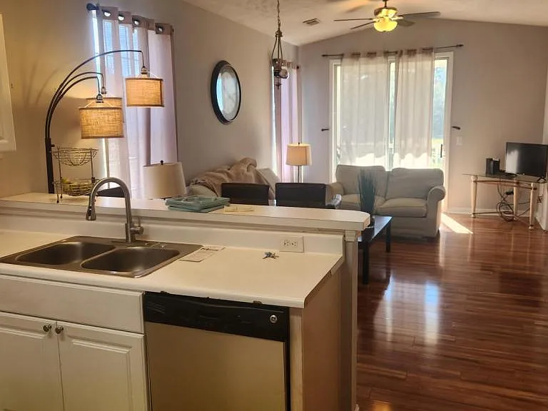 476 River Oaks Dr #64L — Photo 3