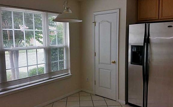 3rd image of 4593 Carriage Dr
