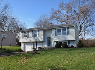 8348 Celianna Dr, Strongsville, OH 44149