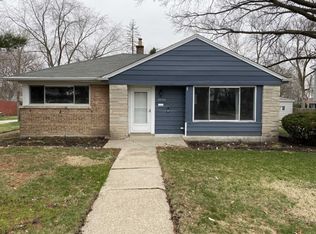 2034 Hawthorne Rd, Homewood, IL 60430