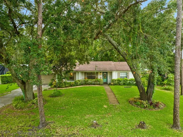 3555 Lake Joyce Dr, Land O Lakes, FL 34639