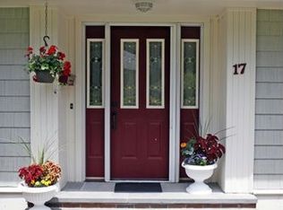 17 Tally Ho Dr, South Hamilton, MA 01982