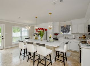 5210 Hemingway Dr, Darrow, LA 70725