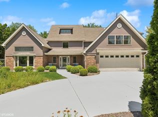 1065 County Line Rd, Highland Park, IL 60035