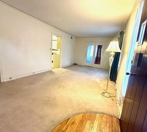 5th image of 504 North St