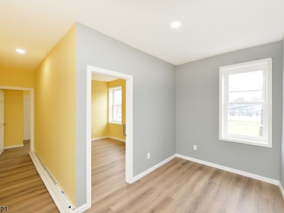 3rd image of 29 Dodd St APT 2