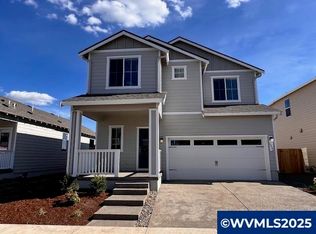1222 Parkside Ave, Woodburn, OR 97071