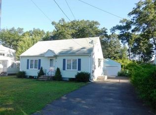 42 Sandra Ave, Chicopee, MA 01020