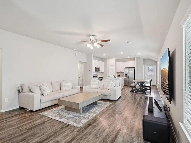 10707 Bird Of Paradise Ln — Photo 2