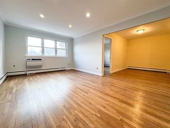 5th image of 31-78 43rd St #3
