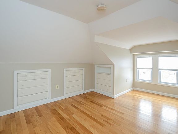 5th image of 32 Gilman St Floor 2