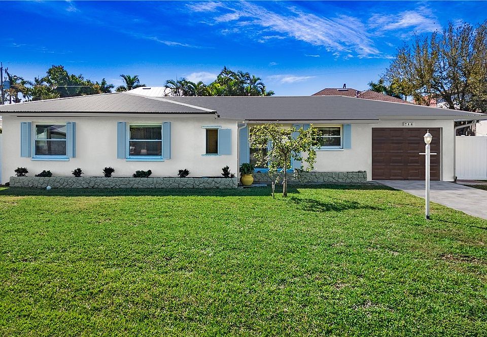 1st image of 744 Coral Dr