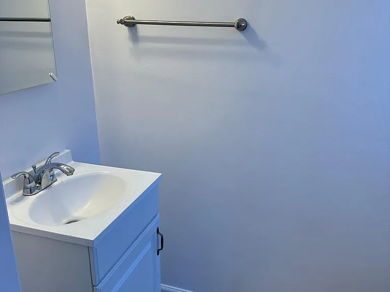 1523 Harvard St #2 — Photo 15