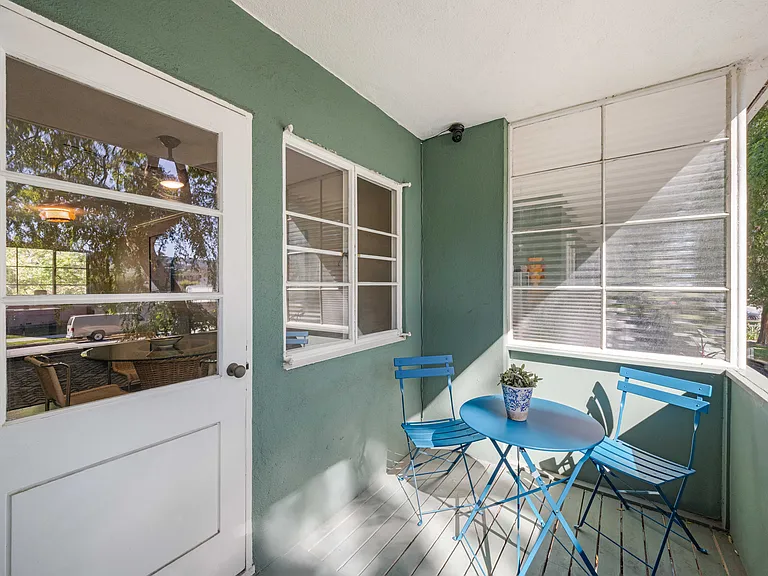 5150 1/2 Village Grn — Photo 10