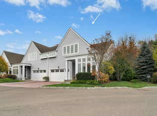 32 Kensett Ln #32, Darien, CT 06820