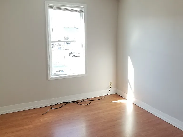 15 Walnut St — Photo 5