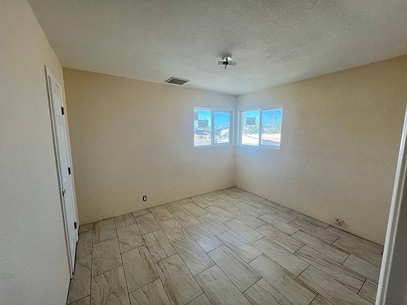 3rd image of 631 Adele Dr