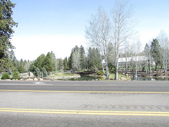 4th image of 1061 Crossbill Dr