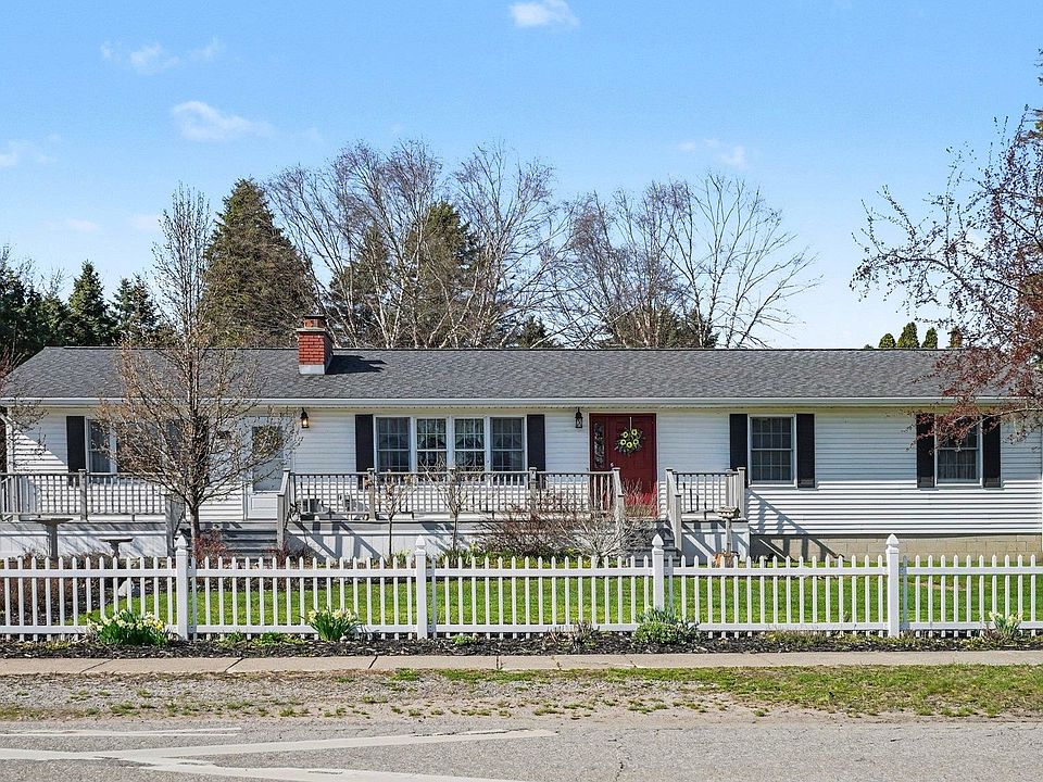 1st image of 107 North St