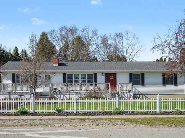 107 North St, Pinconning, MI 48650