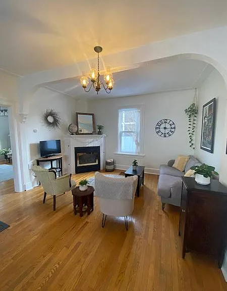 34 Chisholm St — Photo 6
