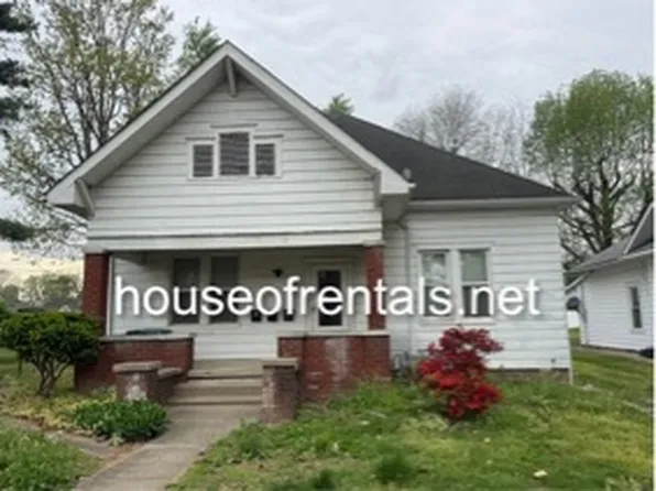 213 N 19th St APT 1, Herrin, IL 62948