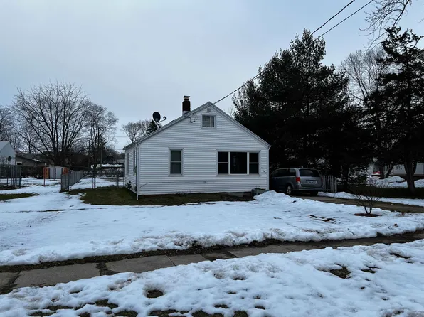 1404 W 3rd Ave, Brodhead, WI 53520