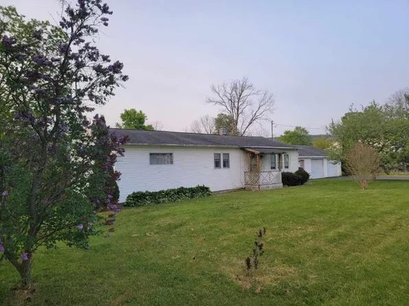 48 McCarty St, Candor, NY 13743