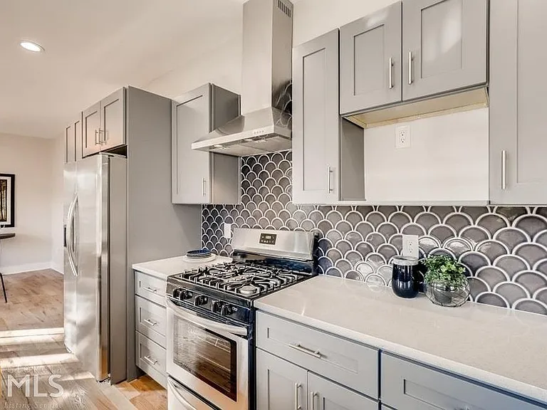 1253 Princess Ave SW — Photo 8
