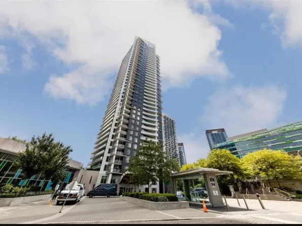 9887 Whalley Blvd #801, Surrey, BC V3T 0P4