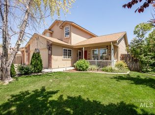 1906 N Cliffrock Rd, Nampa, ID 83651