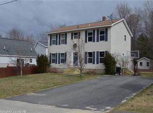22 Woodville Rd, Lewiston, ME 04240