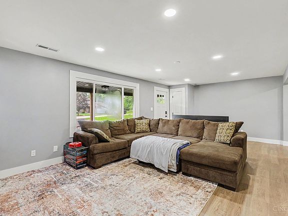 4th image of 83 Hamer Rd