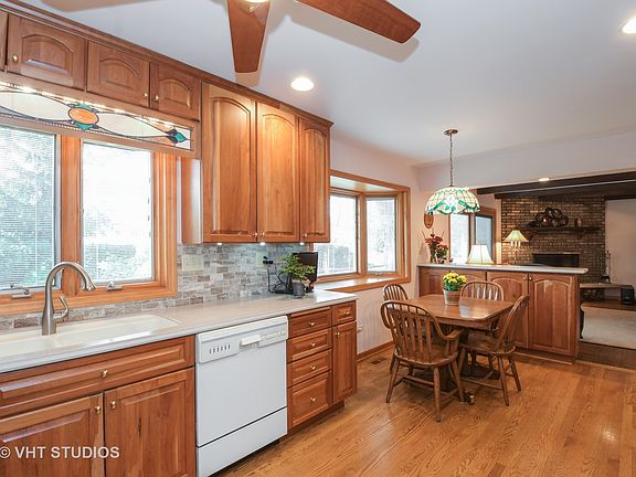 5th image of 1104 S Dunton Ave