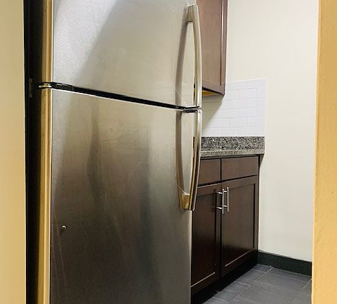 4th image of 32 Whites Ave APT 15
