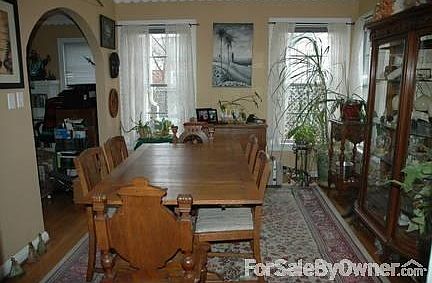5th image of 4220 Curzon Ave