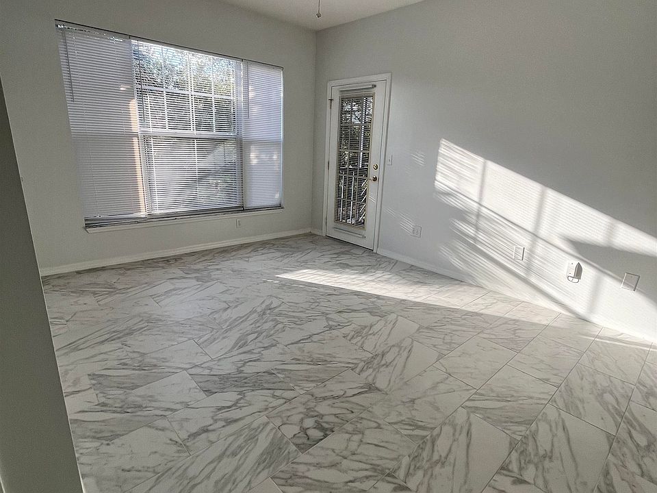 1st image of 25103 Harbour Vista Cir