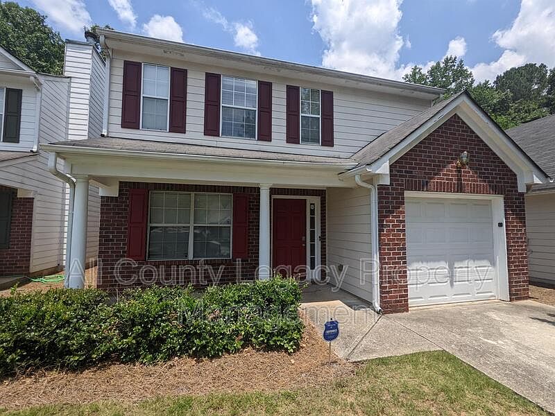 1st image of 834 Hillandale Ln