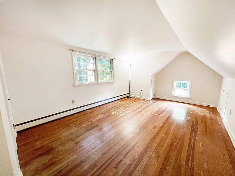 51 Elfman Dr — Photo 25