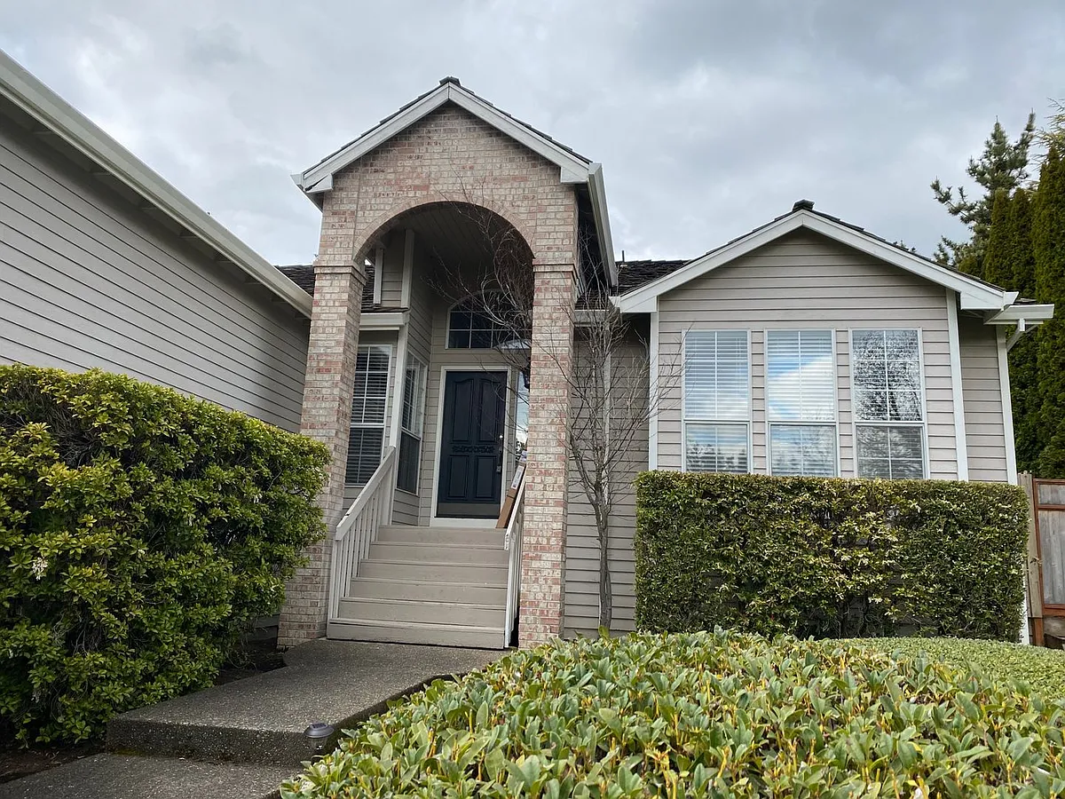 Building Photo - 15825 SW Caldera Ct